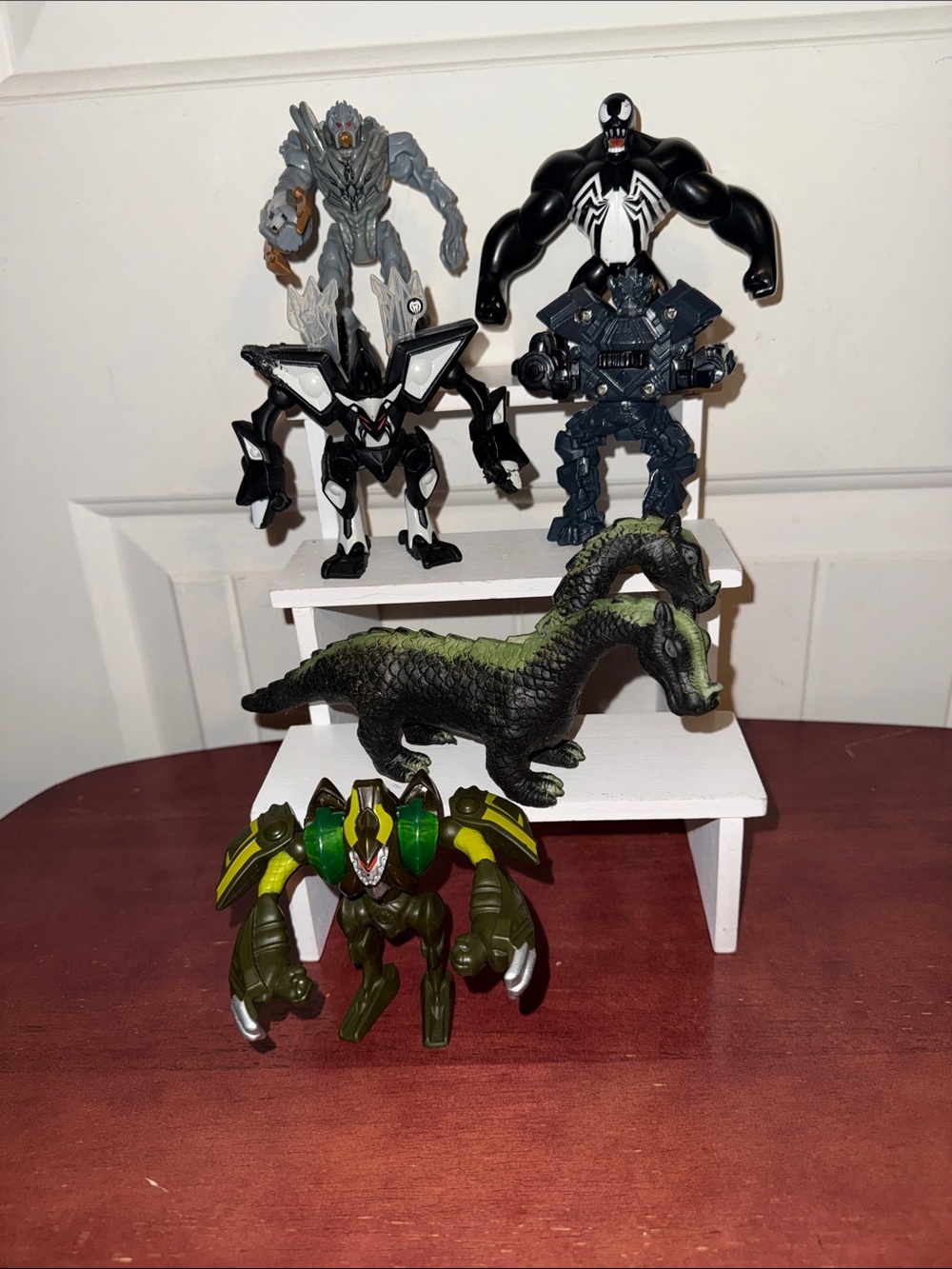 Green Reptile Figure - Unbranded Durable Toy for Pets Reptile Display